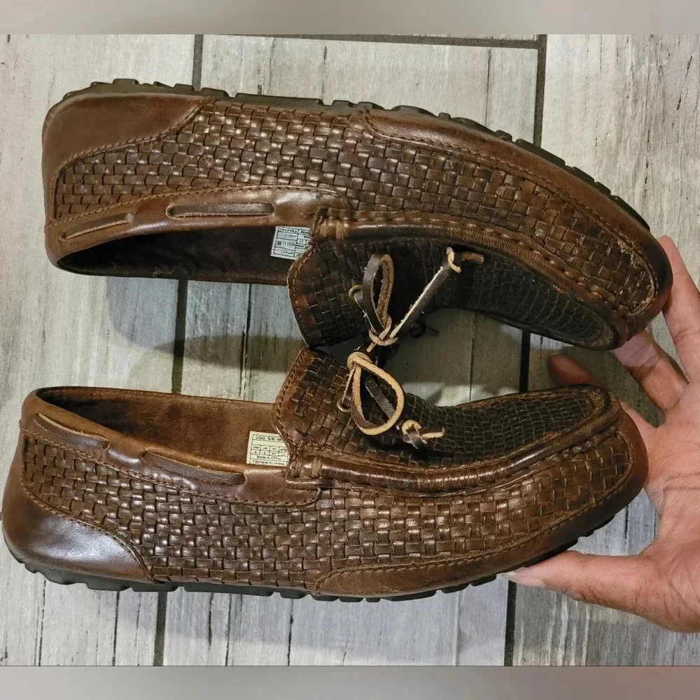 UGG Men's 9 Chester brown woven preppy casual slip-on loafers moccasins shoes